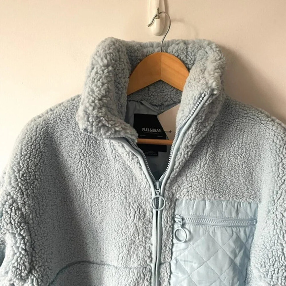 Pull &  Bear Soft Teddy Sherpa Zip Up Jacket Sweater NWT Light Blue Size XS - Picture 2 of 5